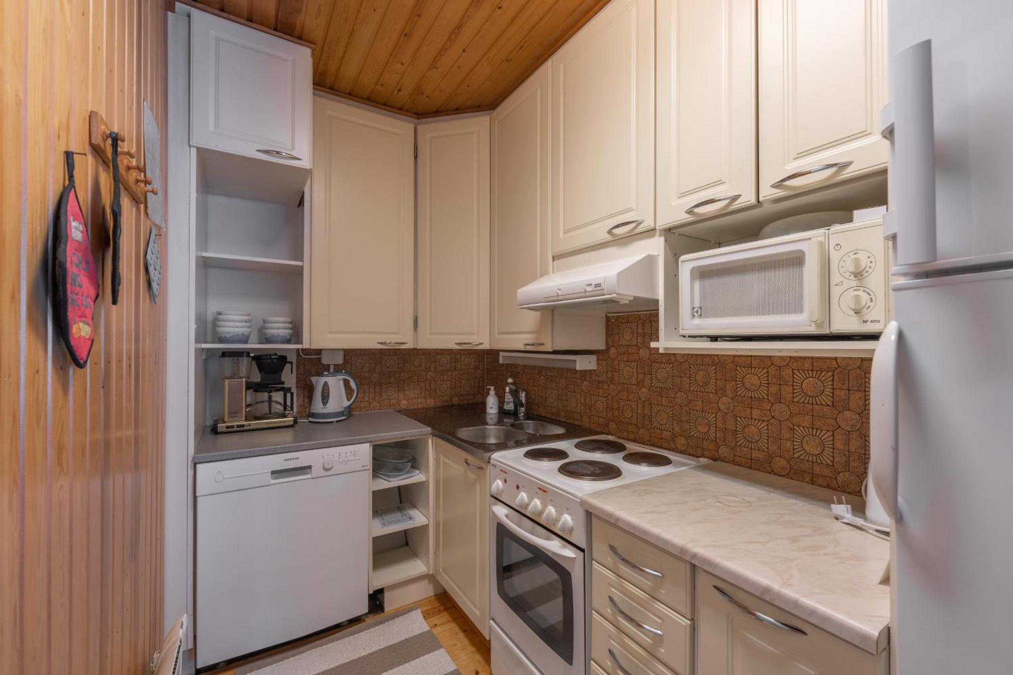 Kuukkeli Apartments Saarisatu Ja Urupaeae 萨利色尔卡 外观 照片